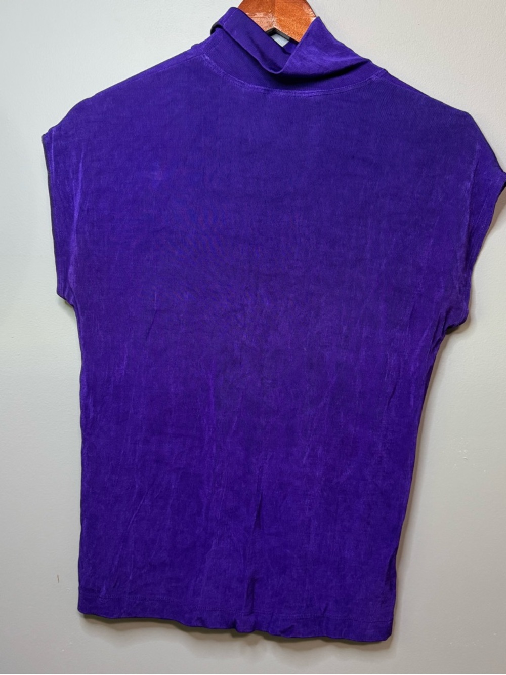 Chico's Travelers Purple Mock Neck Top Sleeveless Size 1 (Medium) Made in USA - Picture 7 of 10